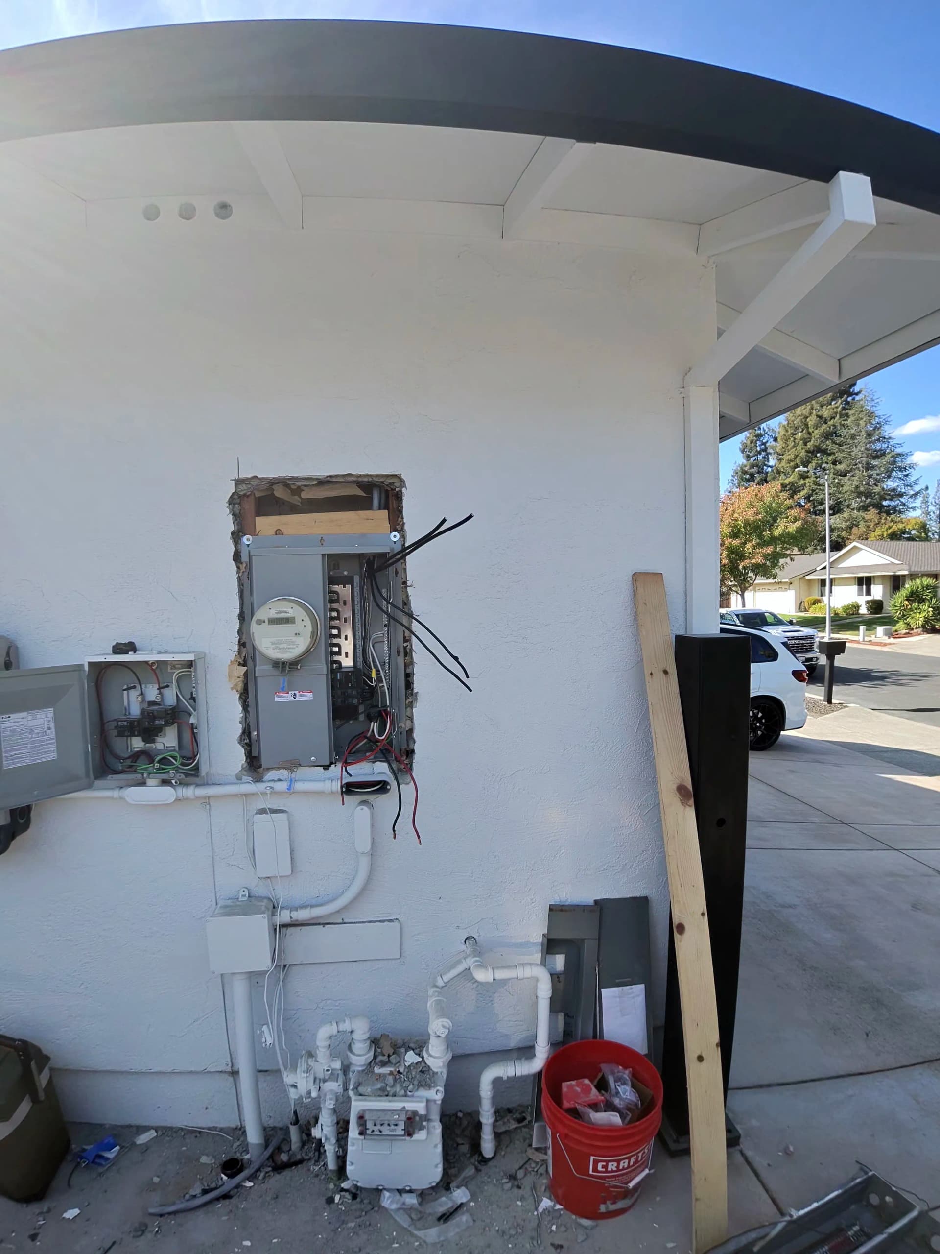 Gallery photos for Zinsco Panel Replacement Done Right - Upgrade Plus Stucco Patch: Image #6