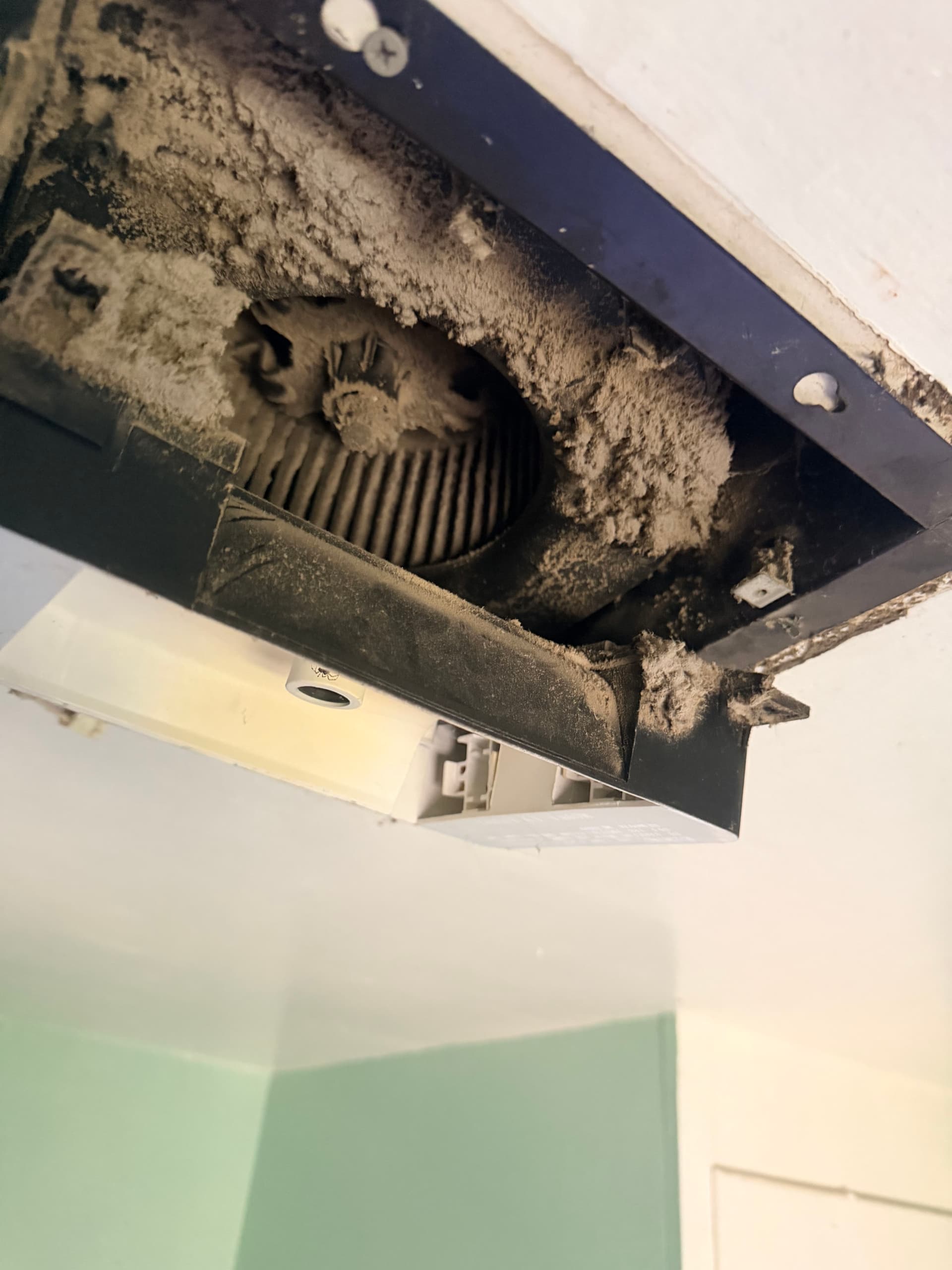 Gallery photos for Your Bathroom Exhaust Fan Might Be More Clogged Than You Think: Image #1