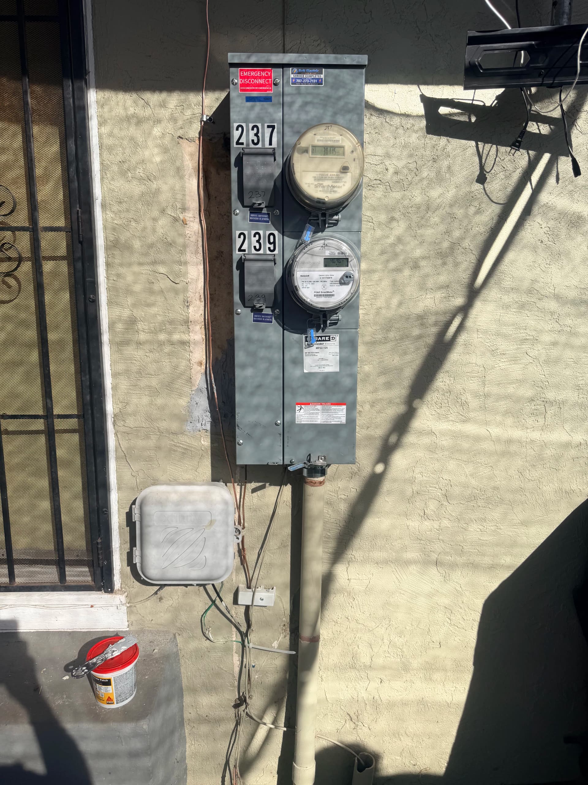 Gallery photos for Emergency Meter Jaw Replacement Gets Power Restored Same Day: Image #1