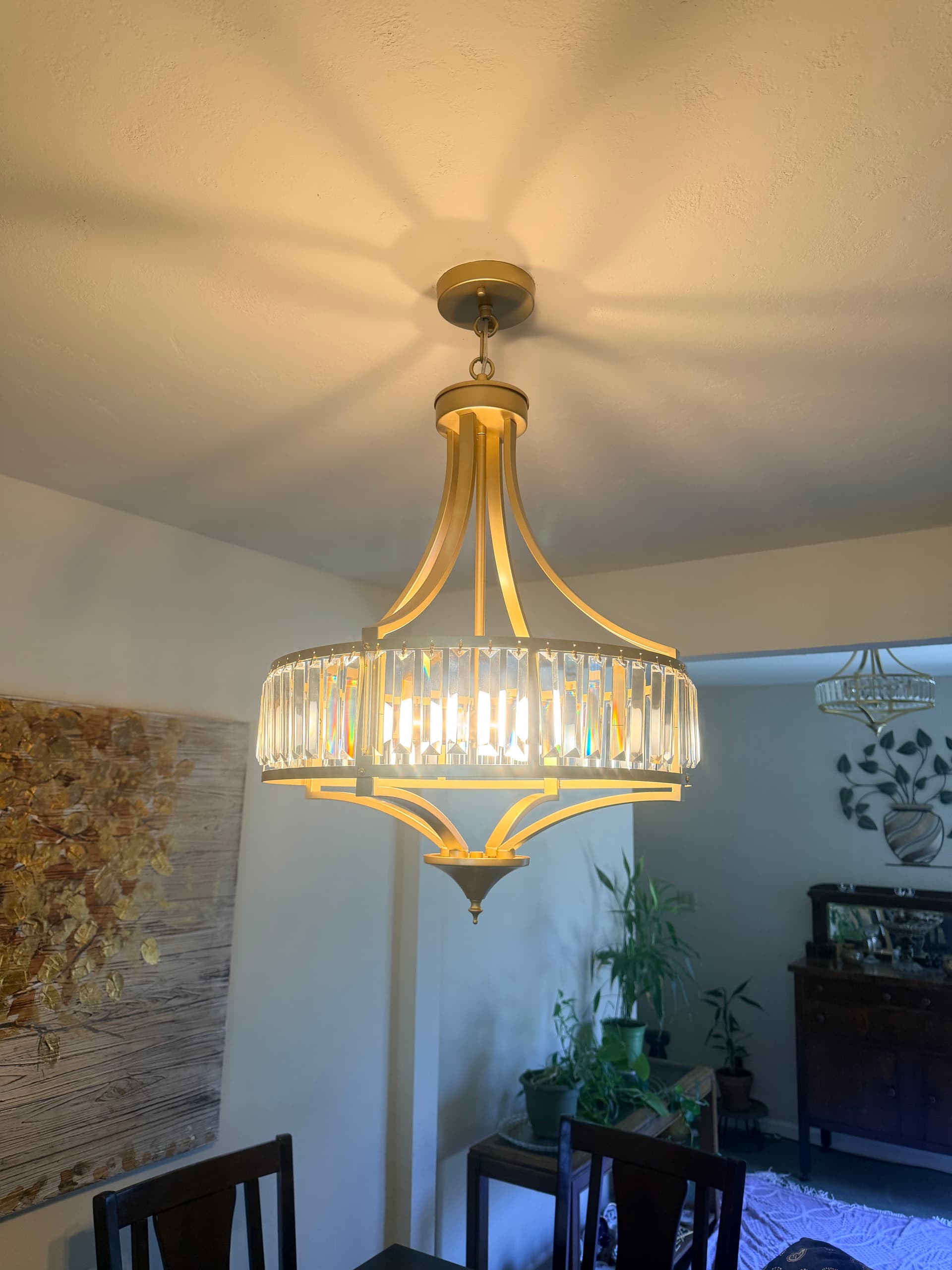 Gallery photos for Crystal Chandelier Upgrades That Change How a Room Feels: Image #1