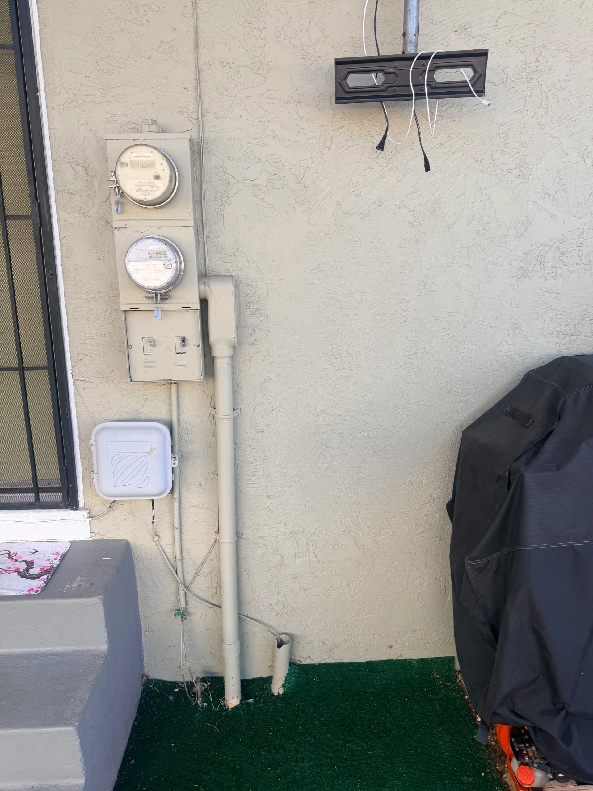 Emergency Meter Jaw Replacement Gets Power Restored Same Day image